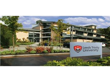 英國留學(xué)熱門院校之利茲三一大學(xué)--與學(xué)生共同發(fā)展進(jìn)步