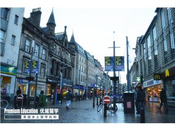 北京留學(xué)中介哪個好，到英國讀研找哪家